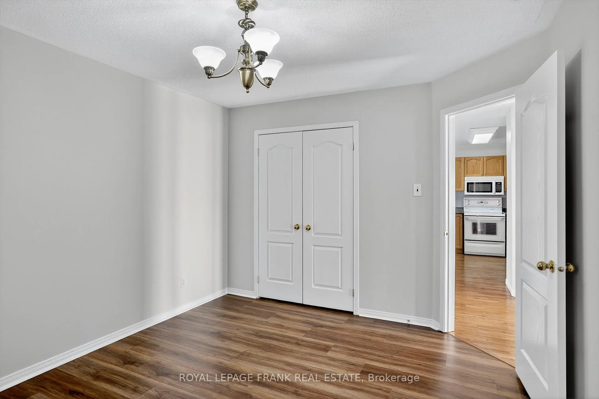 Photo 8 of 1840 Glenforest Boulevard, Peterborough, Monaghan Ward 2 — HOMEH