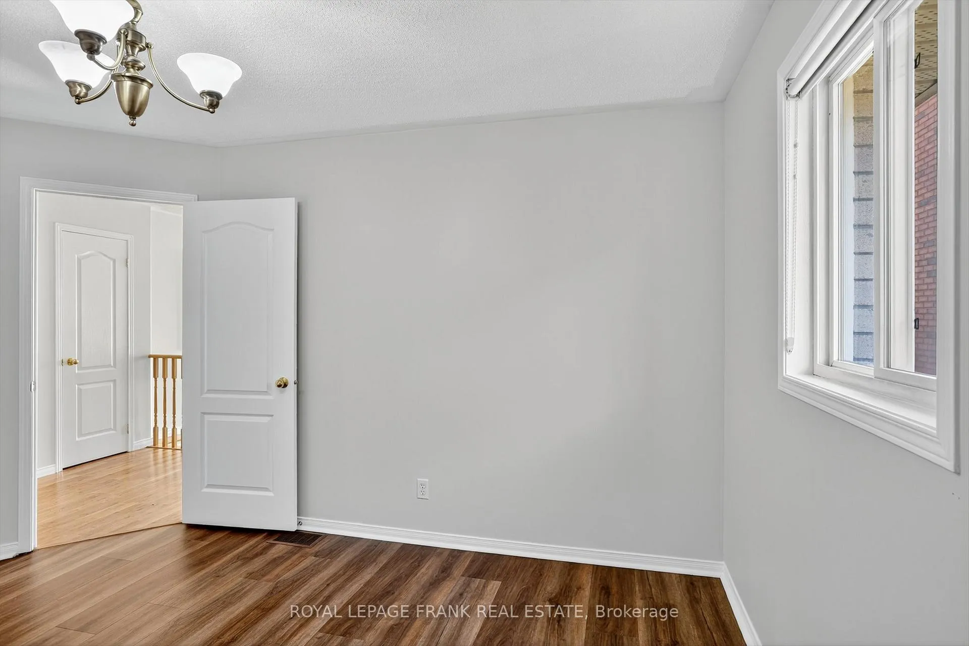 Photo 9 of 1840 Glenforest Boulevard, Peterborough, Monaghan Ward 2 — HOMEH
