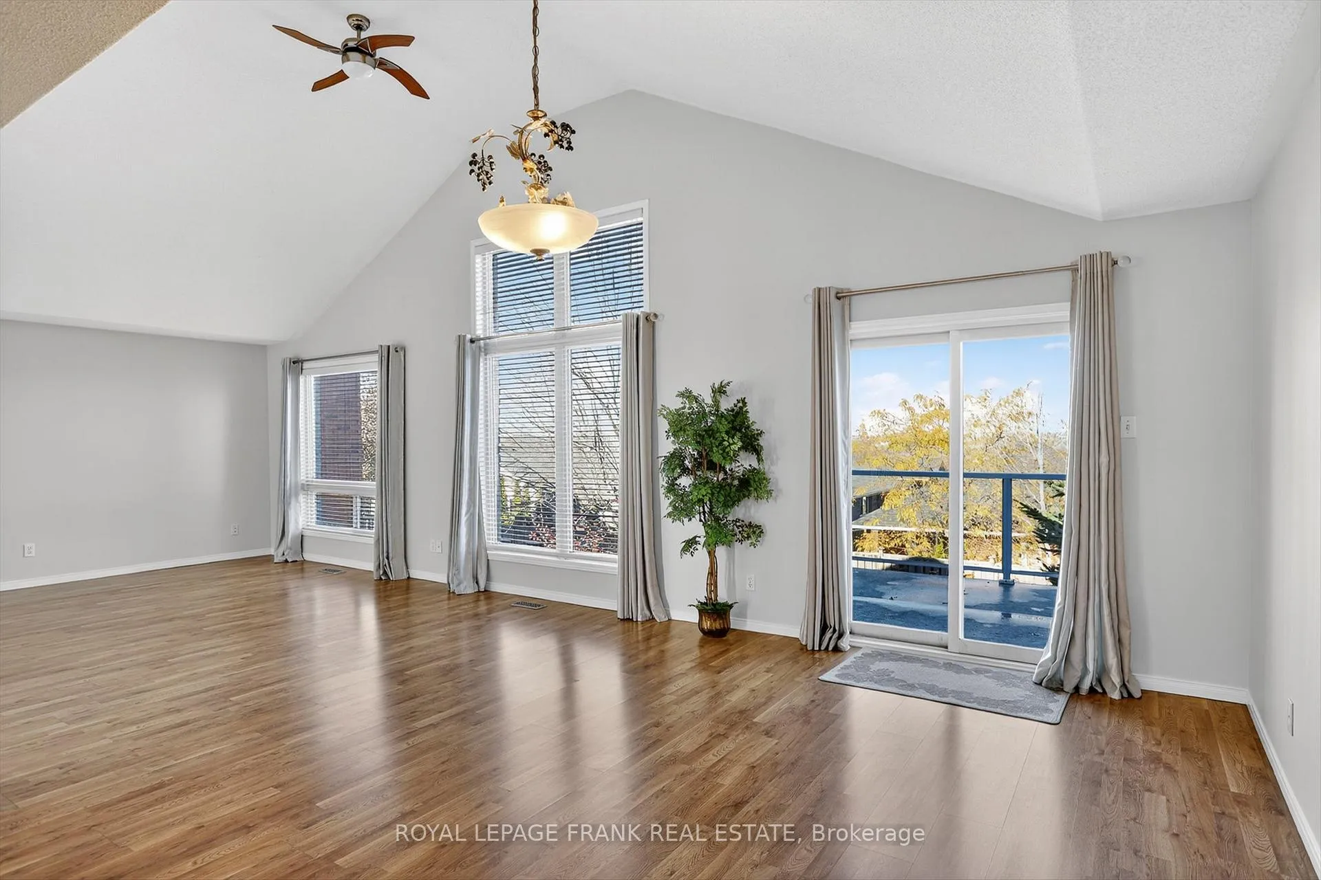 Photo 16 of 1840 Glenforest Boulevard, Peterborough, Monaghan Ward 2 — HOMEH