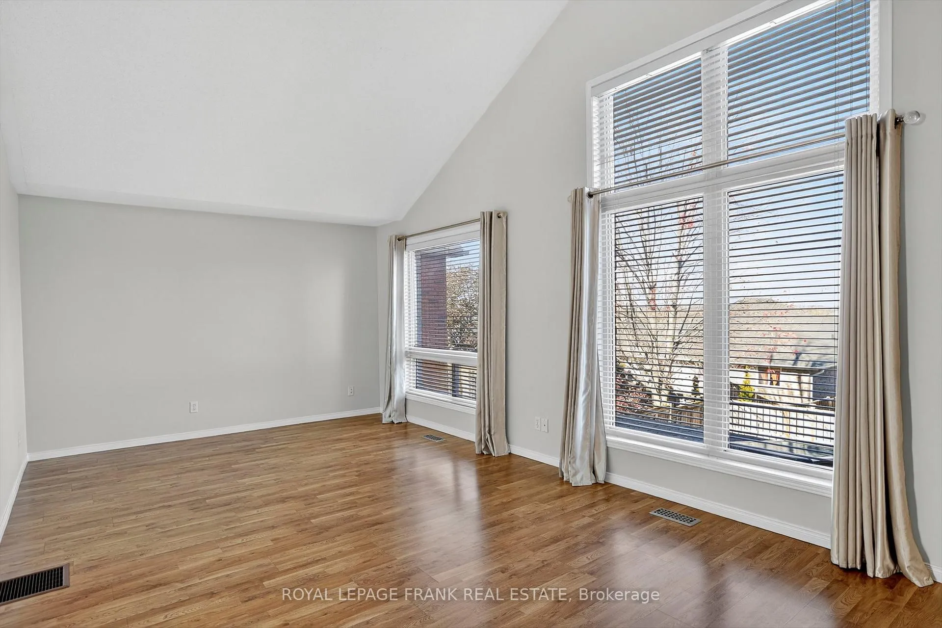 Photo 21 of 1840 Glenforest Boulevard, Peterborough, Monaghan Ward 2 — HOMEH