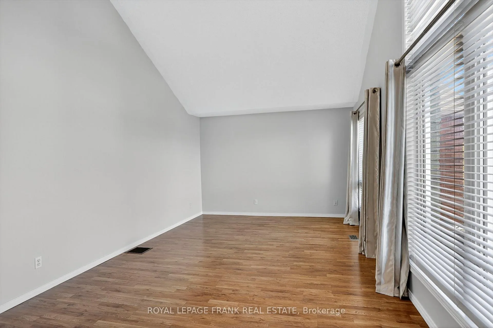 Photo 22 of 1840 Glenforest Boulevard, Peterborough, Monaghan Ward 2 — HOMEH