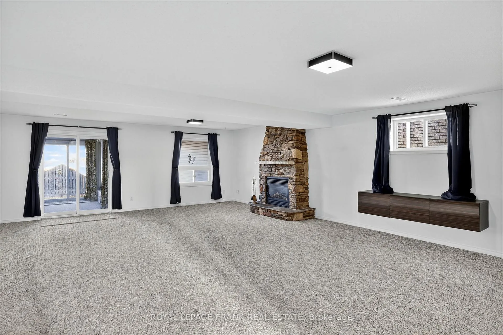 Photo 28 of 1840 Glenforest Boulevard, Peterborough, Monaghan Ward 2 — HOMEH