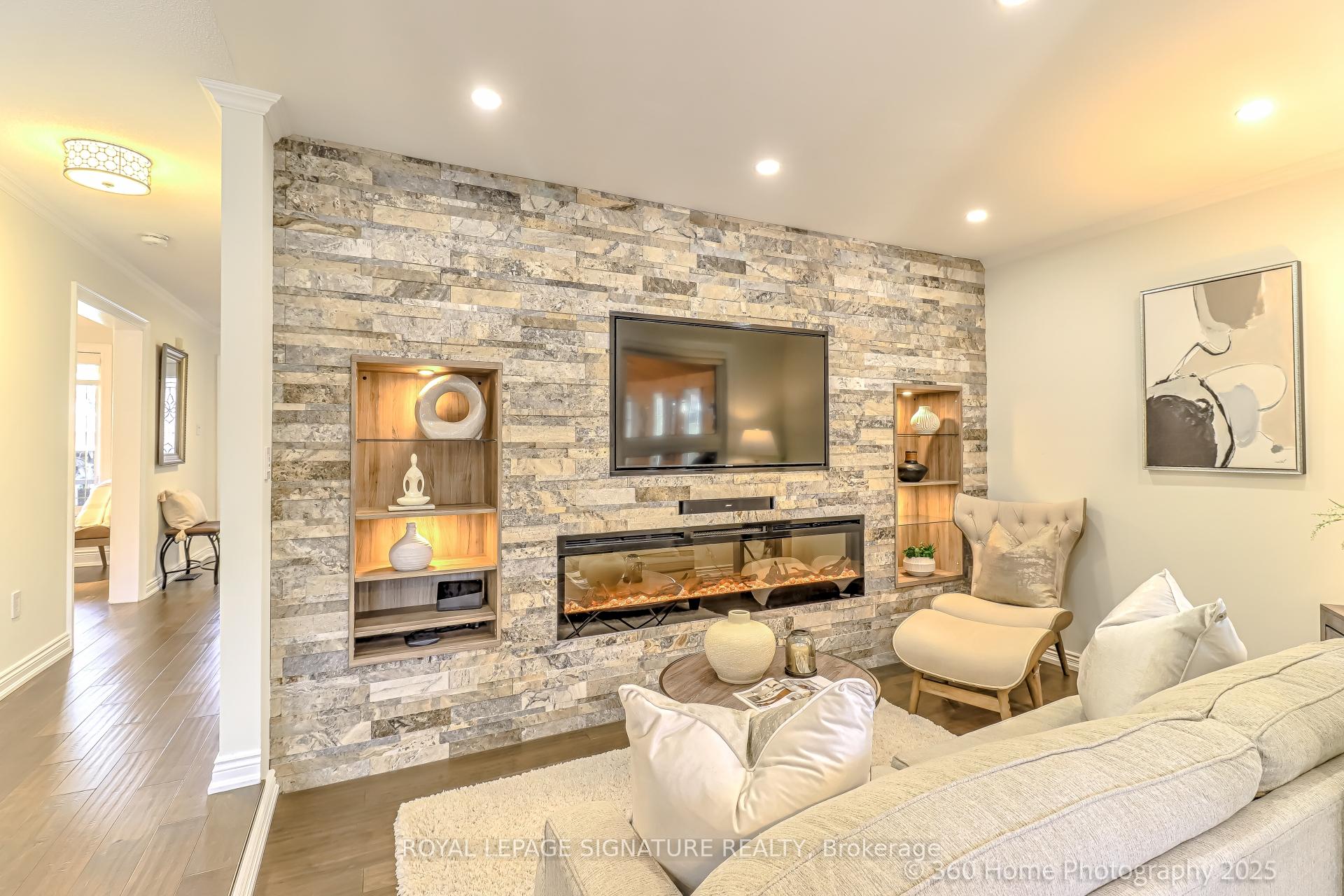 Photo 12 of 99 Deverell Street, Whitby, Rolling Acres — HOMEH