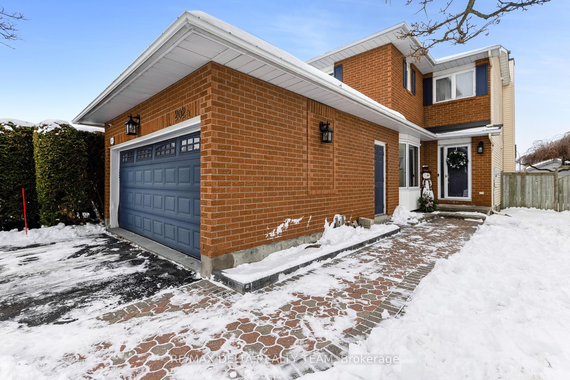 Photo 2 of 2024 Legrand Crescent, Ottawa, Queenswood Heights South — HOMEH