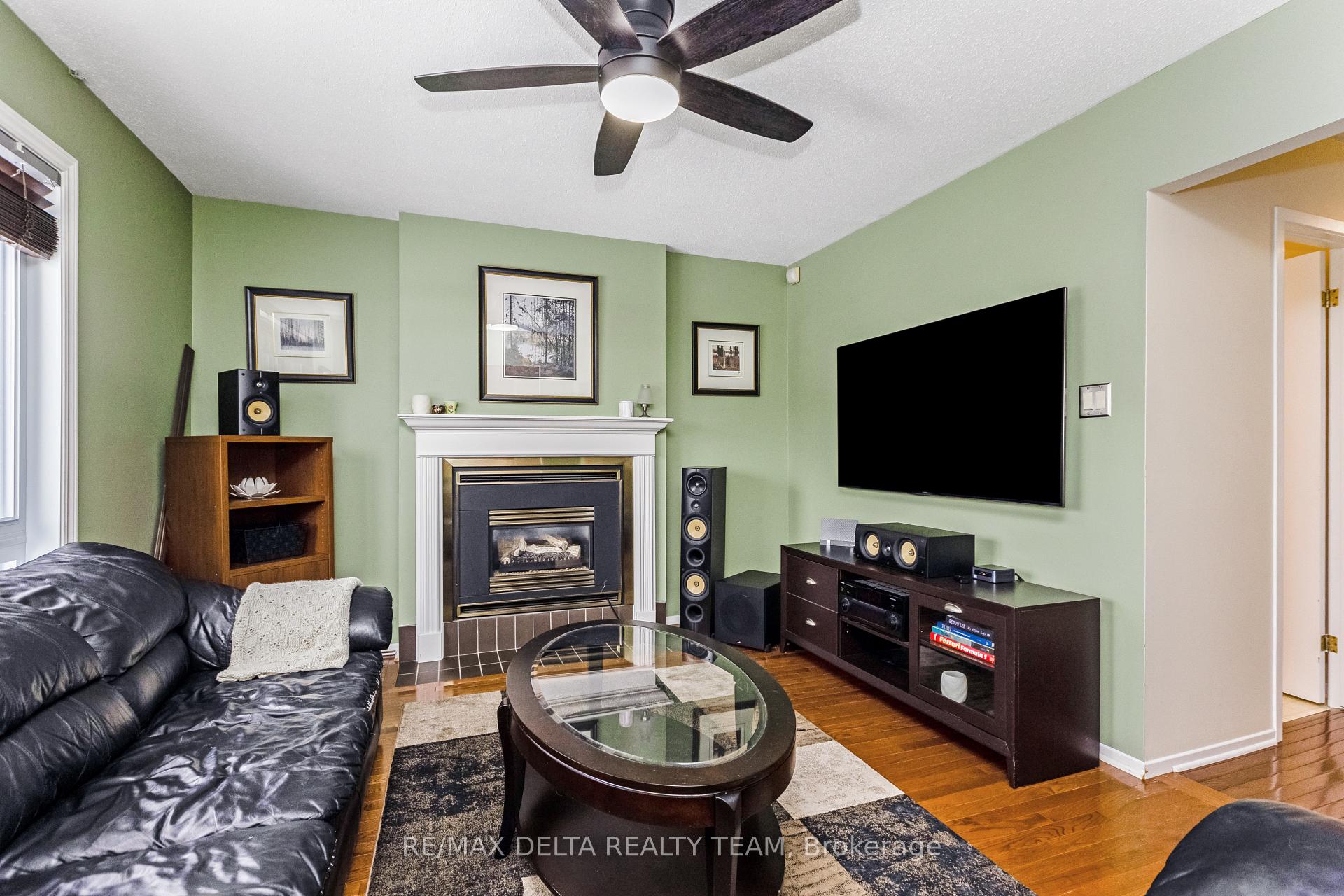 Photo 19 of 2024 Legrand Crescent, Ottawa, Queenswood Heights South — HOMEH