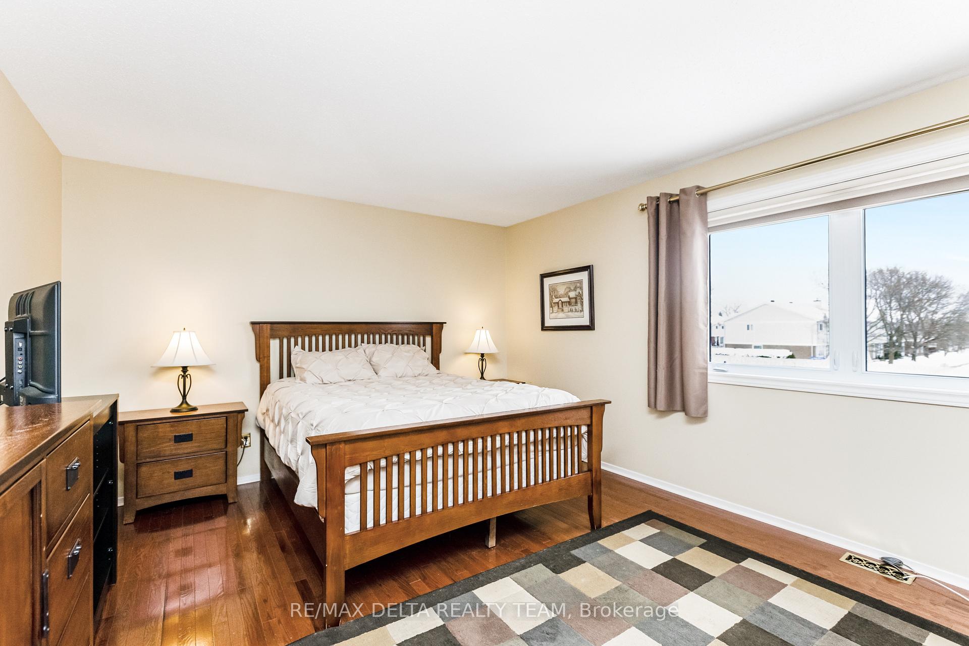 Photo 27 of 2024 Legrand Crescent, Ottawa, Queenswood Heights South — HOMEH