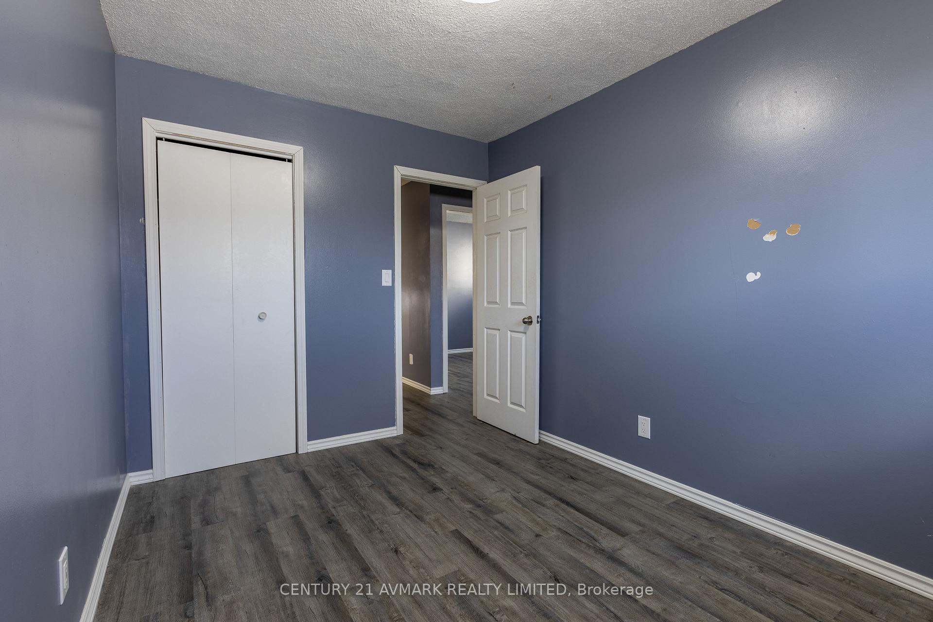 Photo 13 of 87 Terrace Avenue, Welland, Broadway — HOMEH