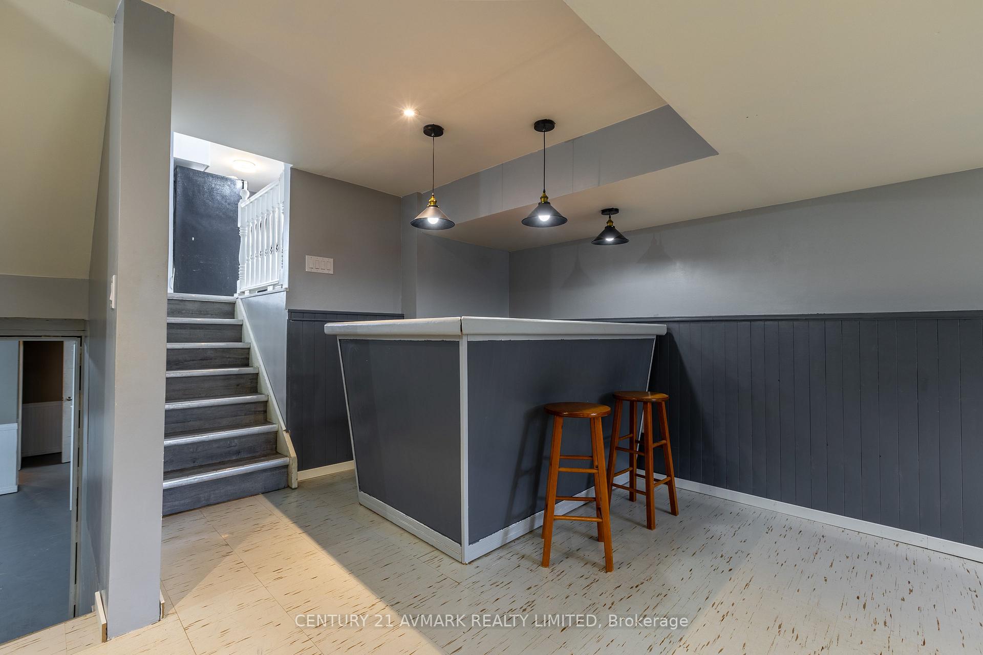 Photo 20 of 87 Terrace Avenue, Welland, Broadway — HOMEH