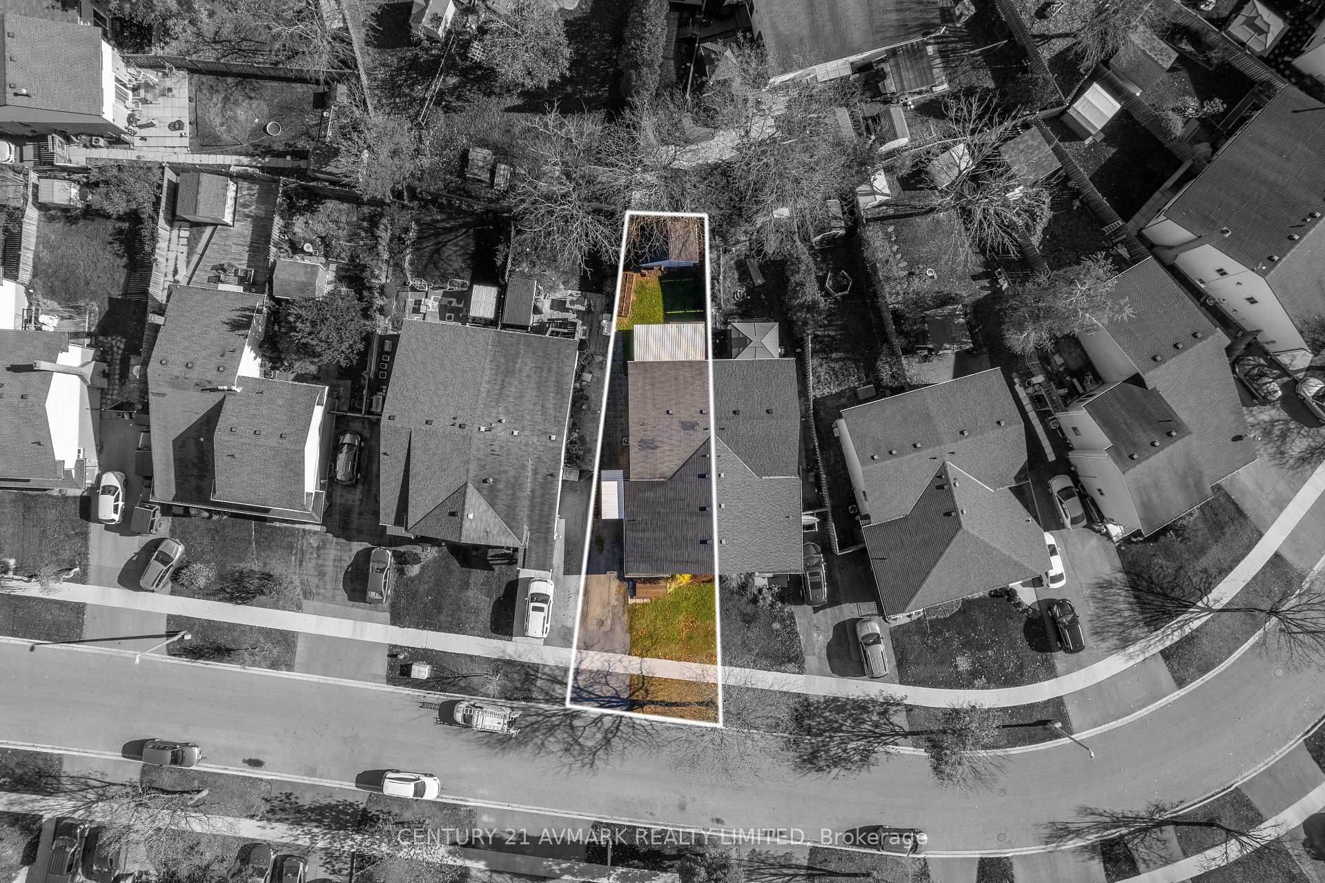 Photo 28 of 87 Terrace Avenue, Welland, Broadway — HOMEH