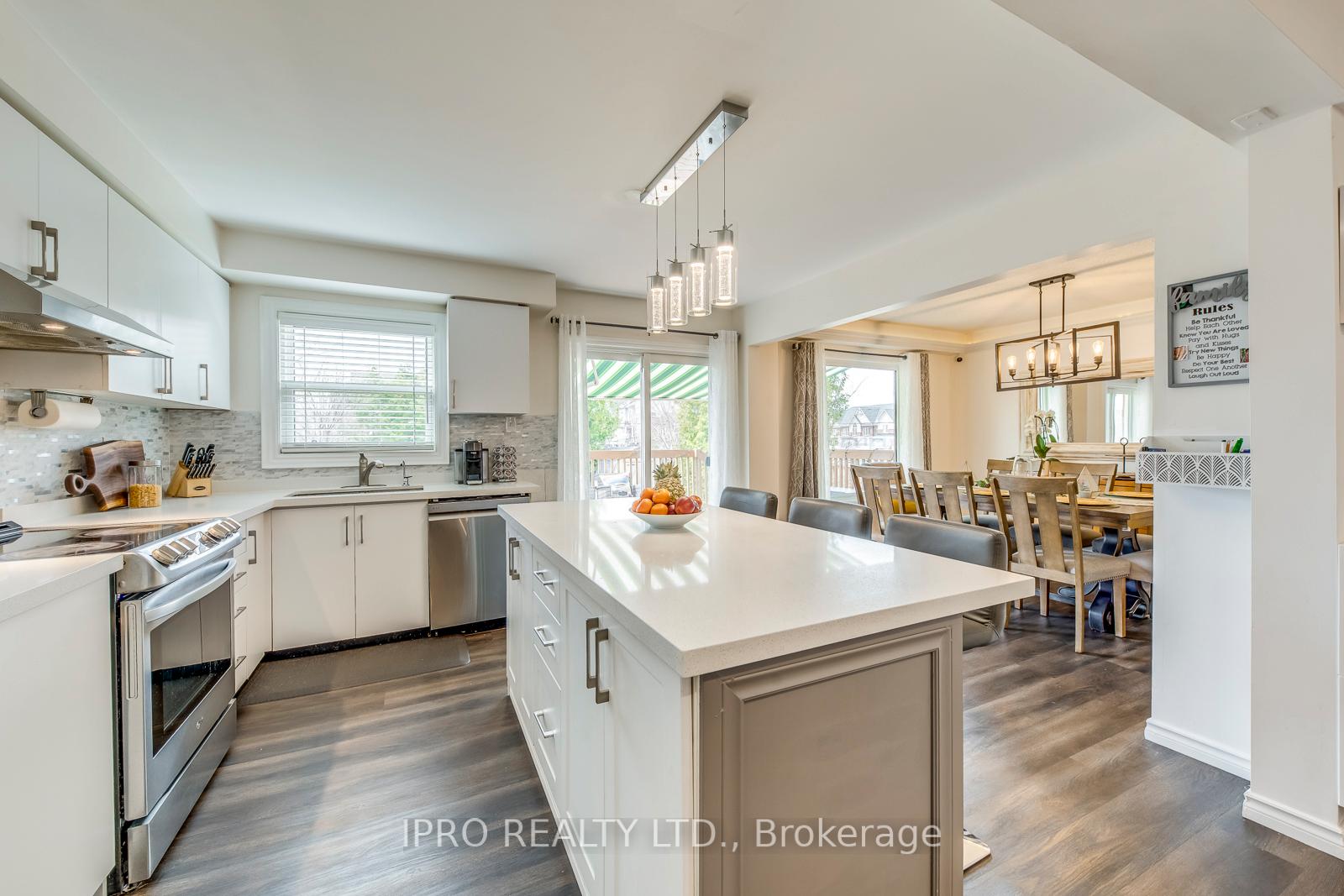 Photo 10 of 78 Sable Crescent, Whitby, Rolling Acres — HOMEH