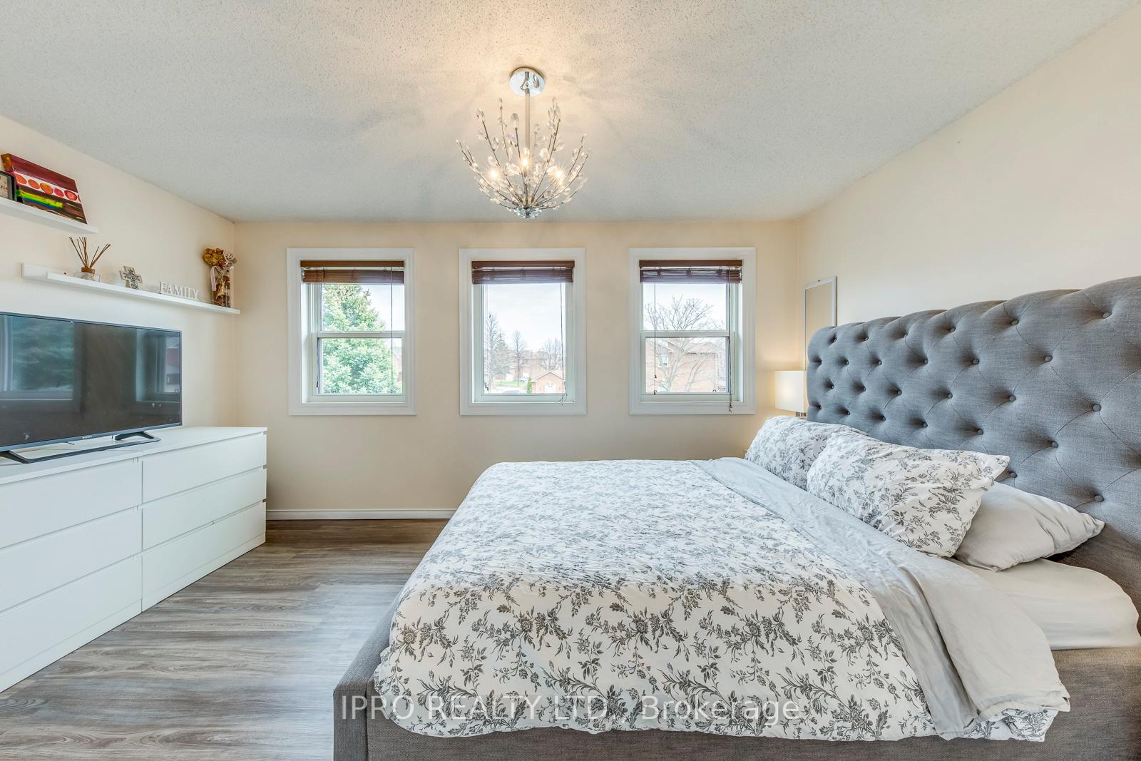 Photo 22 of 78 Sable Crescent, Whitby, Rolling Acres — HOMEH