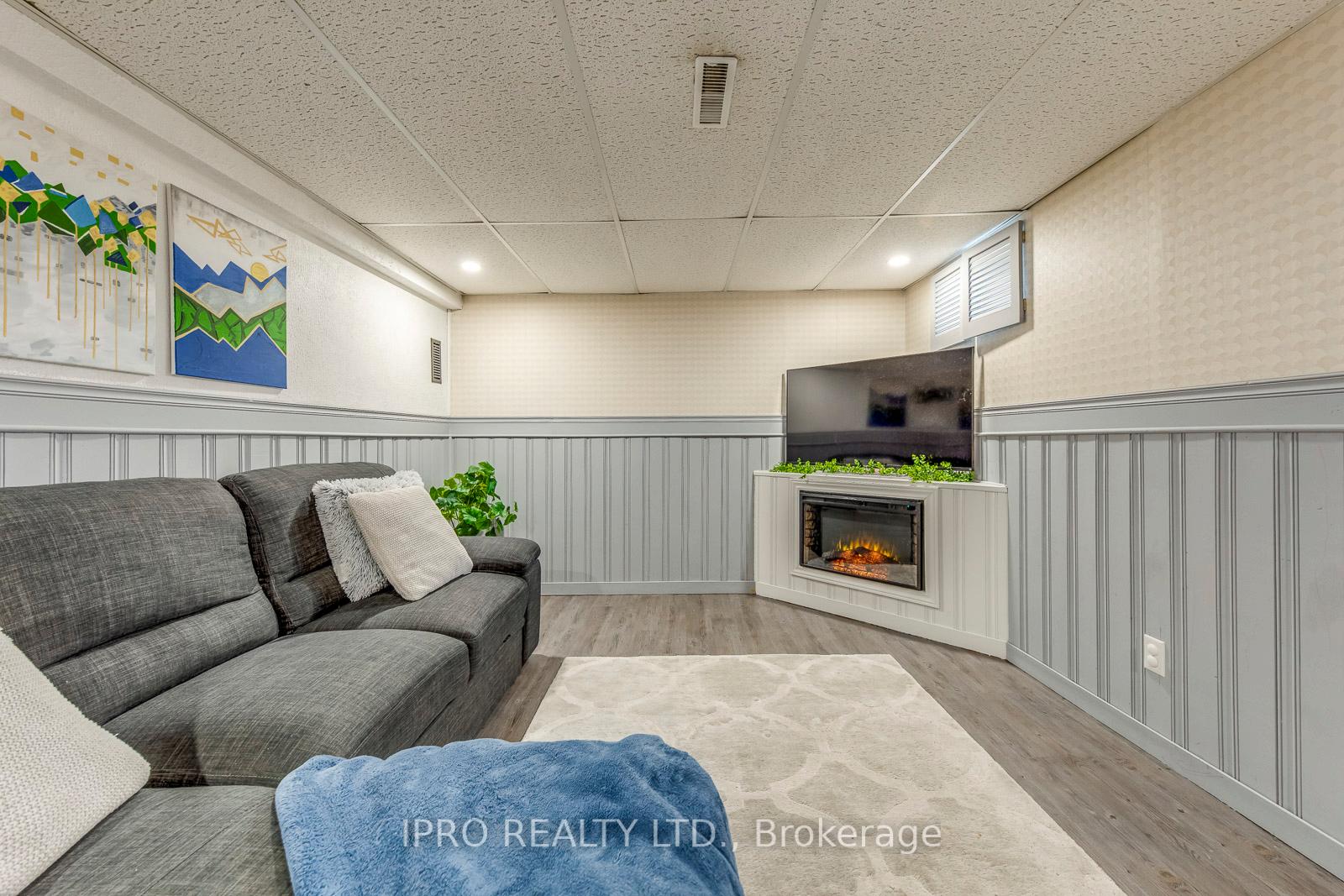 Photo 30 of 78 Sable Crescent, Whitby, Rolling Acres — HOMEH