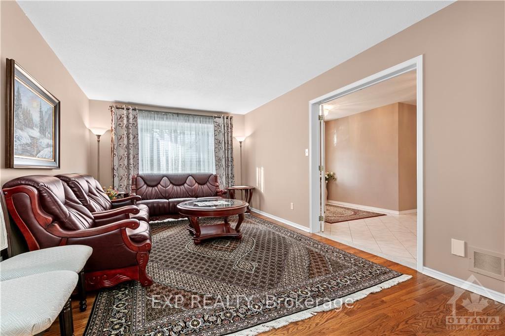 Photo 6 of 1839 Carrigan Drive, Ottawa, Fallingbrook/Pineridge — HOMEH