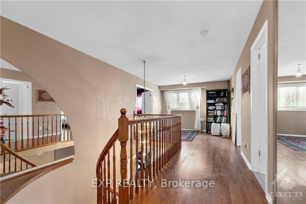 Photo 13 of 1839 Carrigan Drive, Ottawa, Fallingbrook/Pineridge — HOMEH