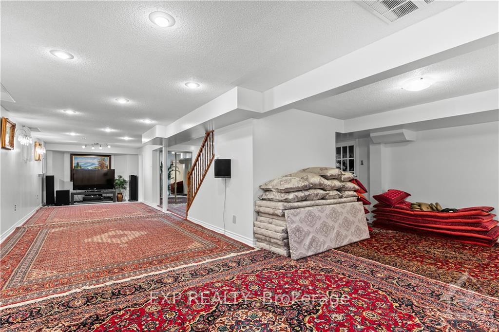 Photo 24 of 1839 Carrigan Drive, Ottawa, Fallingbrook/Pineridge — HOMEH