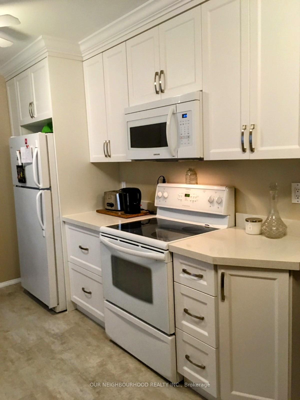 Photo 5 of 797 Crowells Street, Oshawa, Pinecrest — HOMEH