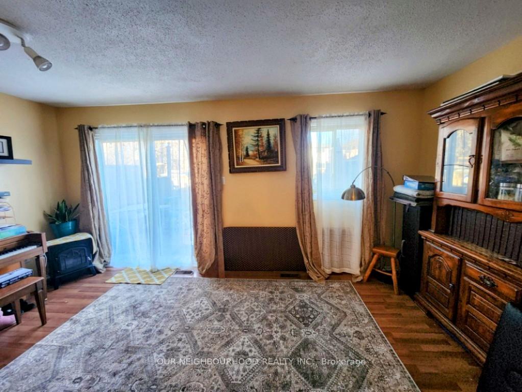 Photo 6 of 797 Crowells Street, Oshawa, Pinecrest — HOMEH