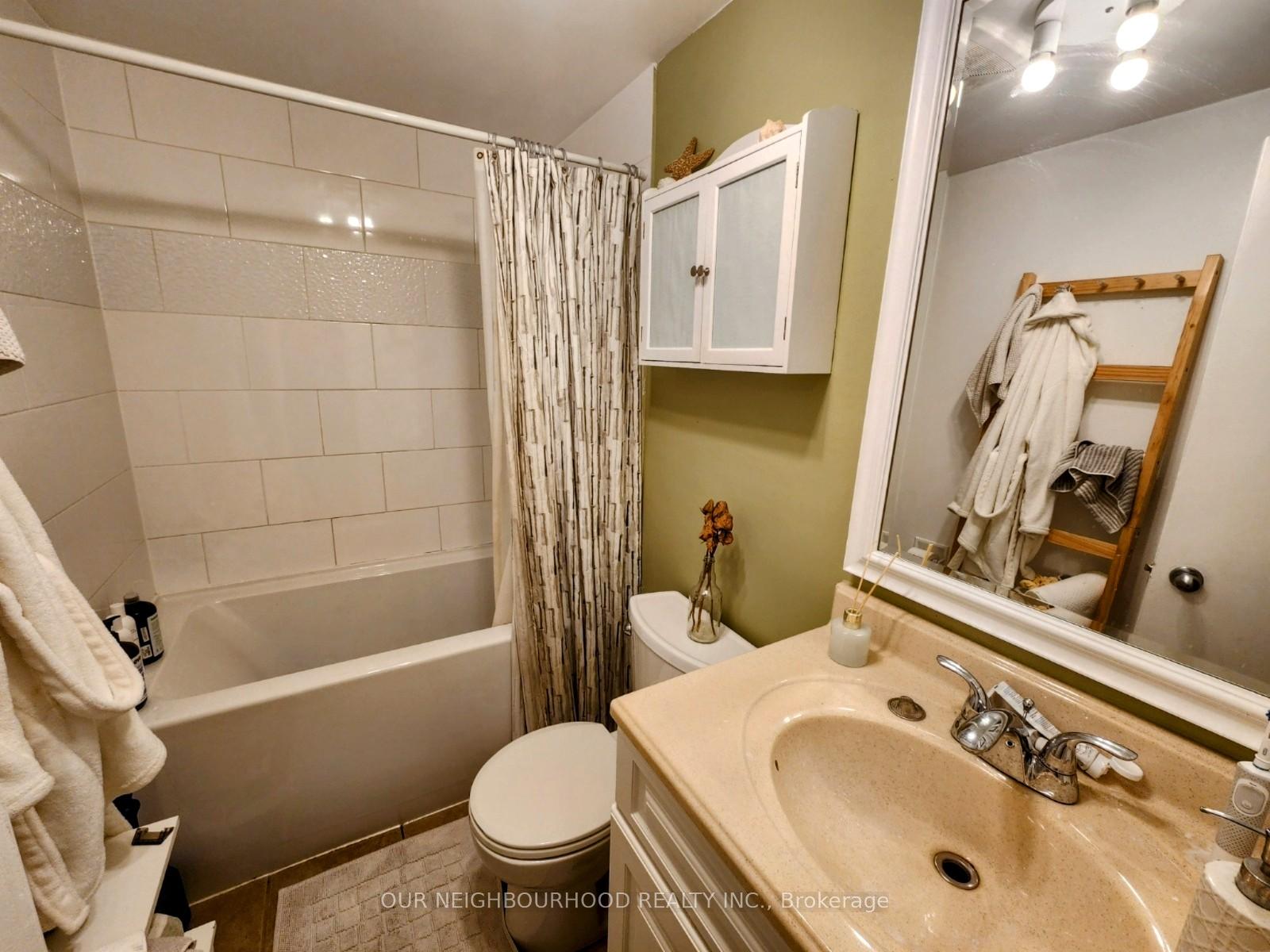 Photo 7 of 797 Crowells Street, Oshawa, Pinecrest — HOMEH