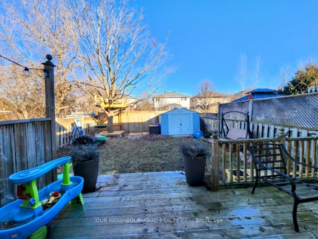 Photo 13 of 797 Crowells Street, Oshawa, Pinecrest — HOMEH