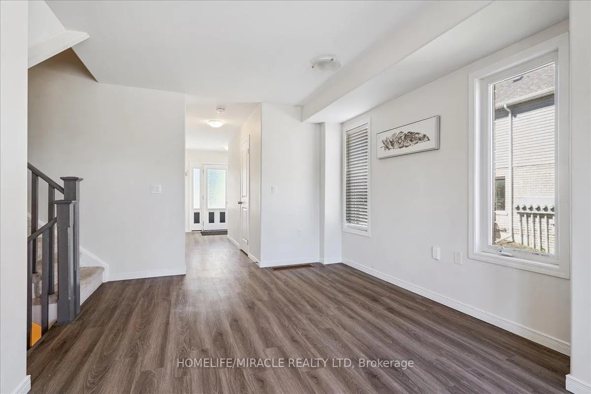 Photo 10 of 1614 Hetherington Drive, Peterborough, Northcrest Ward 5 — HOMEH