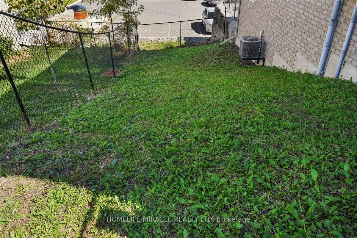 Photo 45 of 1614 Hetherington Drive, Peterborough, Northcrest Ward 5 — HOMEH