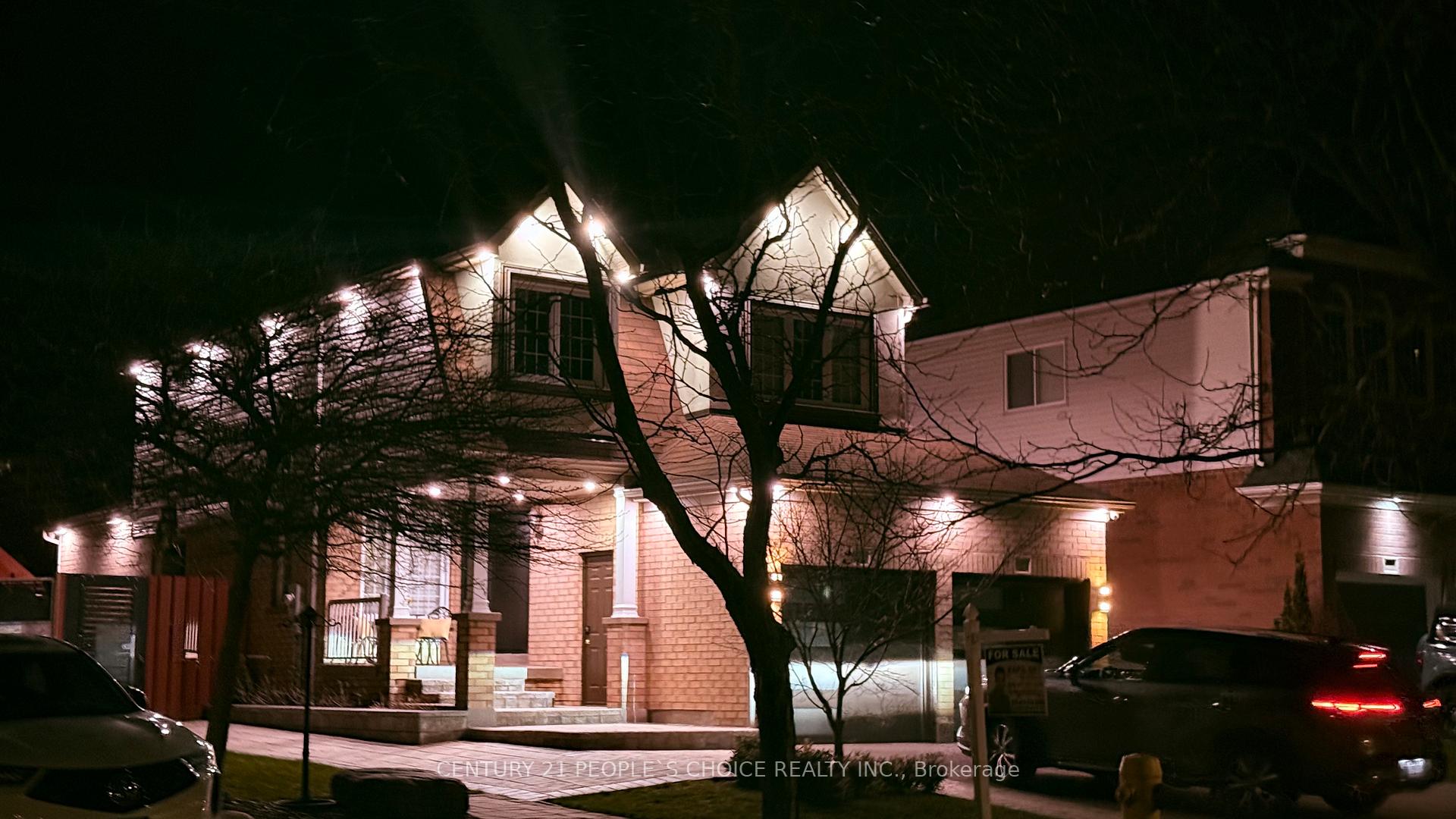 Photo 3 of 50 Merchants Avenue, Whitby, Williamsburg — HOMEH