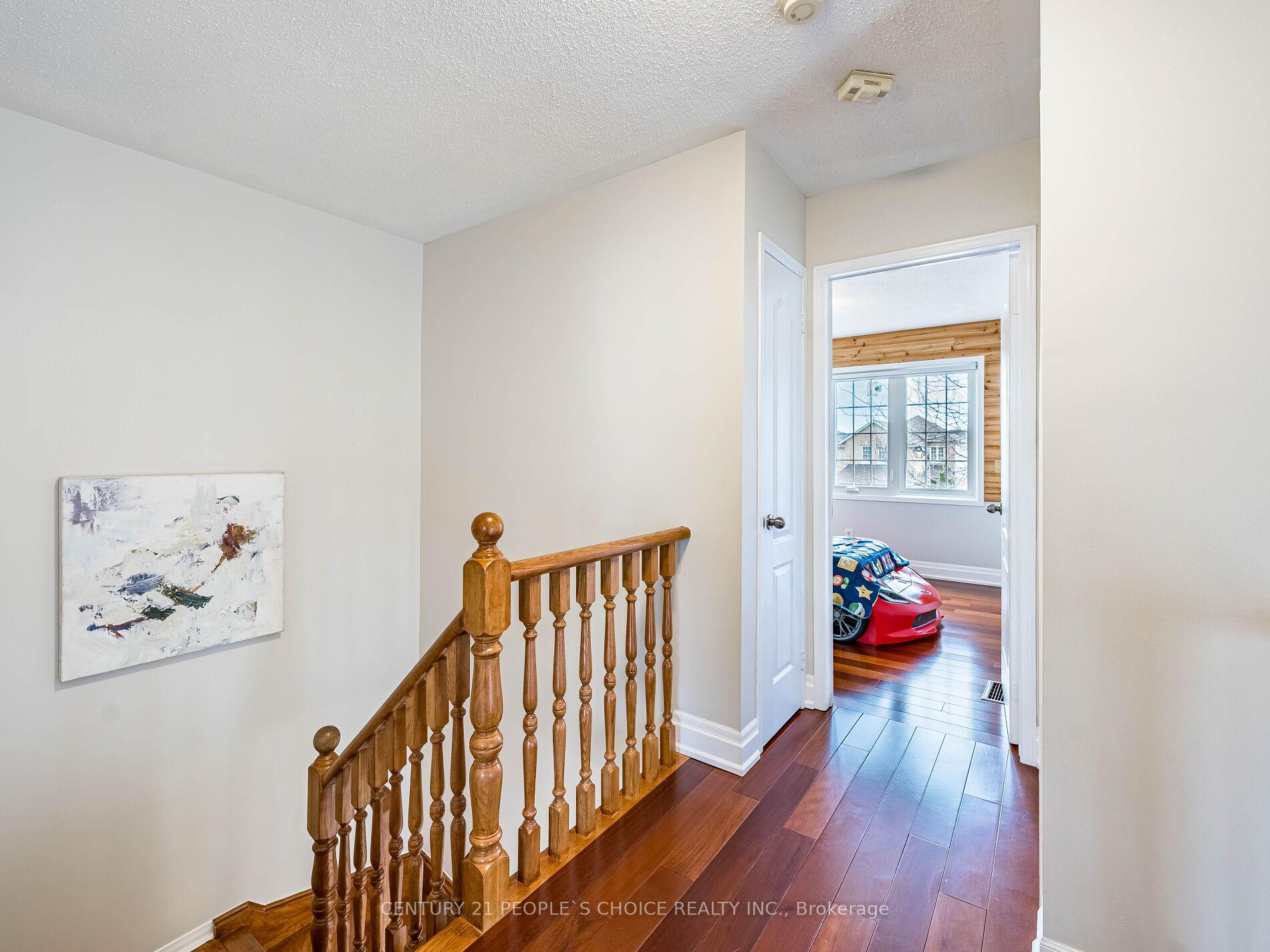 Photo 25 of 50 Merchants Avenue, Whitby, Williamsburg — HOMEH