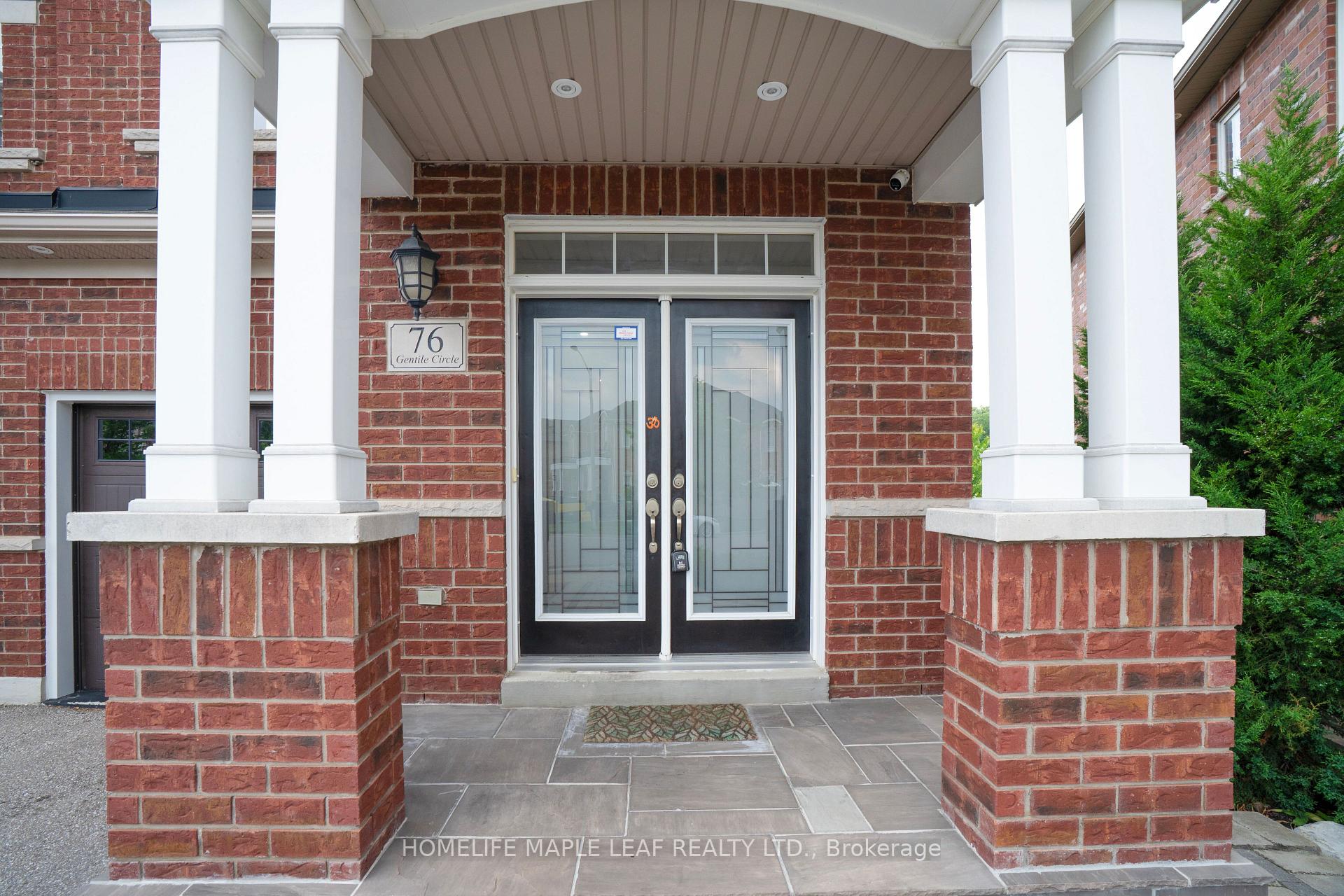 Photo 3 of 76 Gentile Circle, Vaughan, Elder Mills — HOMEH