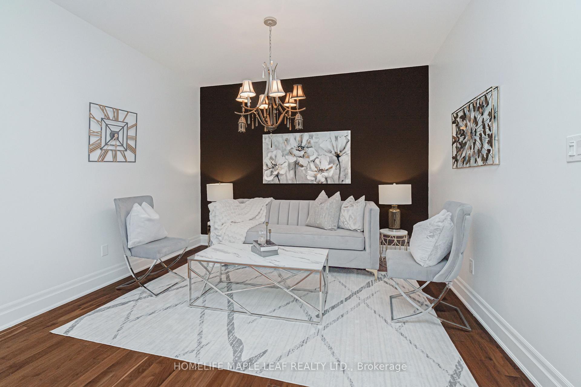 Photo 7 of 76 Gentile Circle, Vaughan, Elder Mills — HOMEH