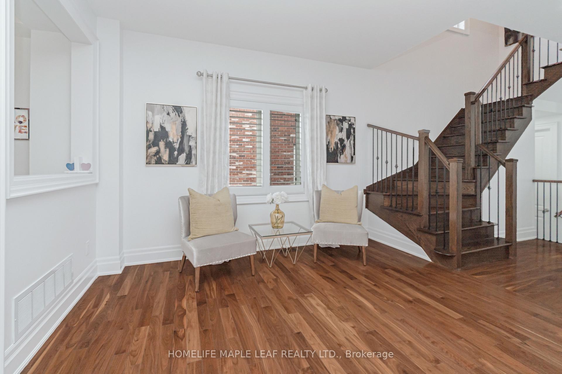 Photo 9 of 76 Gentile Circle, Vaughan, Elder Mills — HOMEH