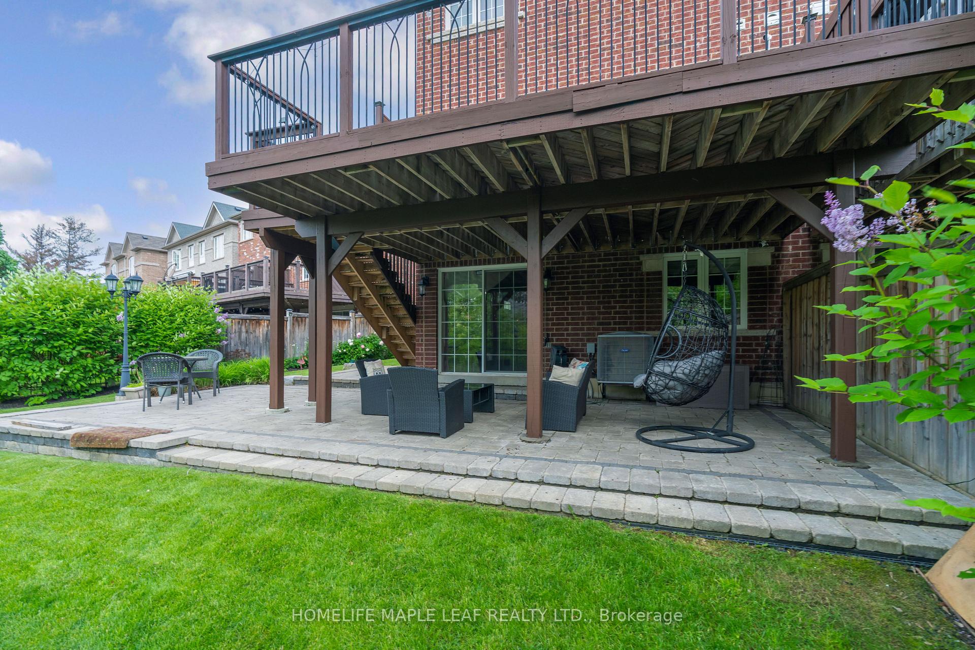 Photo 42 of 76 Gentile Circle, Vaughan, Elder Mills — HOMEH