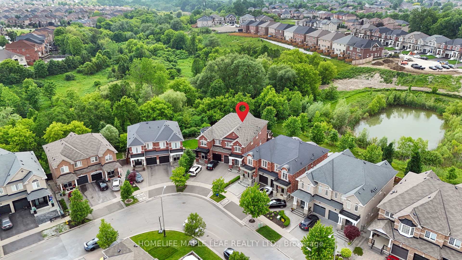 Photo 48 of 76 Gentile Circle, Vaughan, Elder Mills — HOMEH