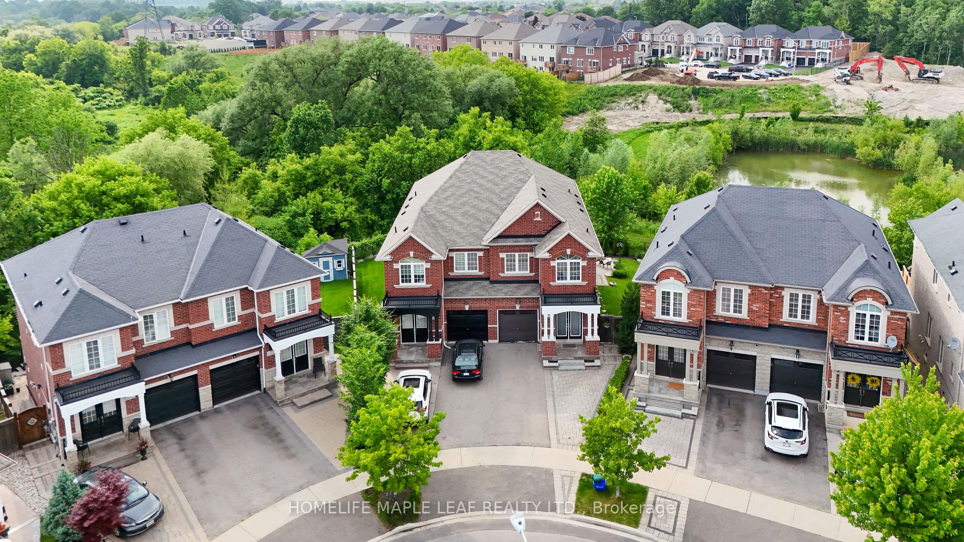 Photo 50 of 76 Gentile Circle, Vaughan, Elder Mills — HOMEH