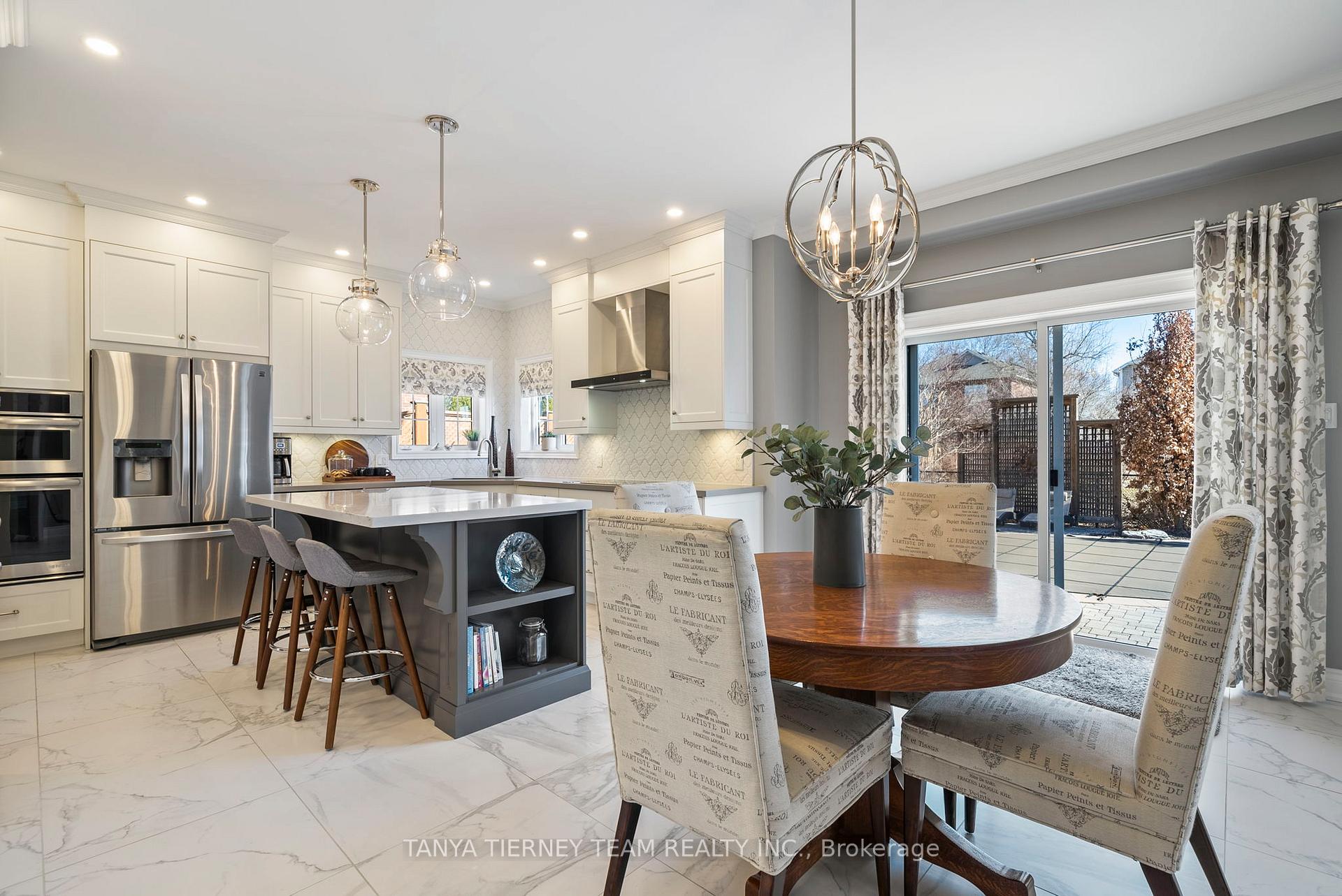 Photo 14 of 25 Hanson Crescent, Whitby, Brooklin — HOMEH