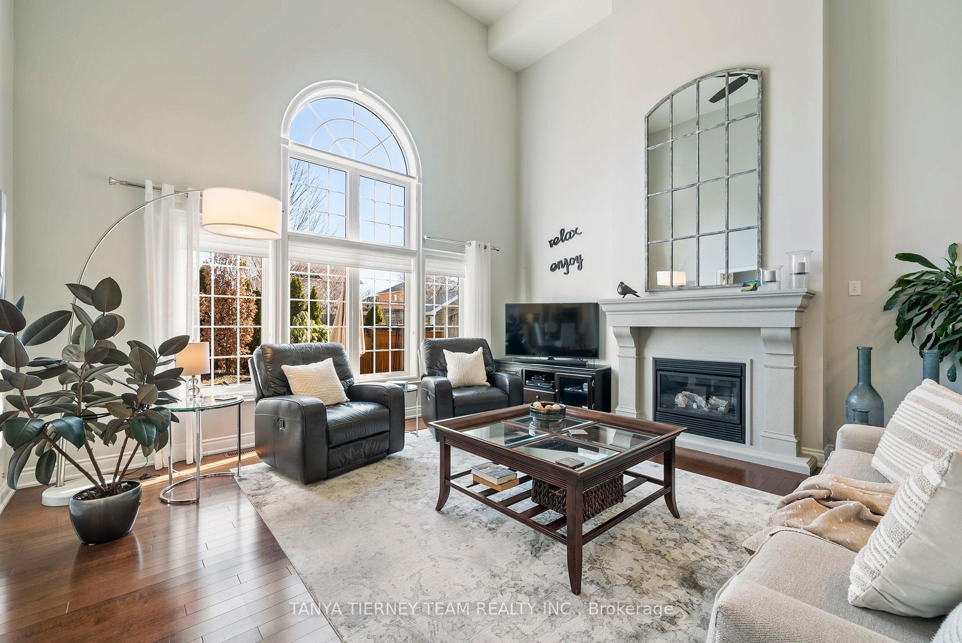 Photo 20 of 25 Hanson Crescent, Whitby, Brooklin — HOMEH