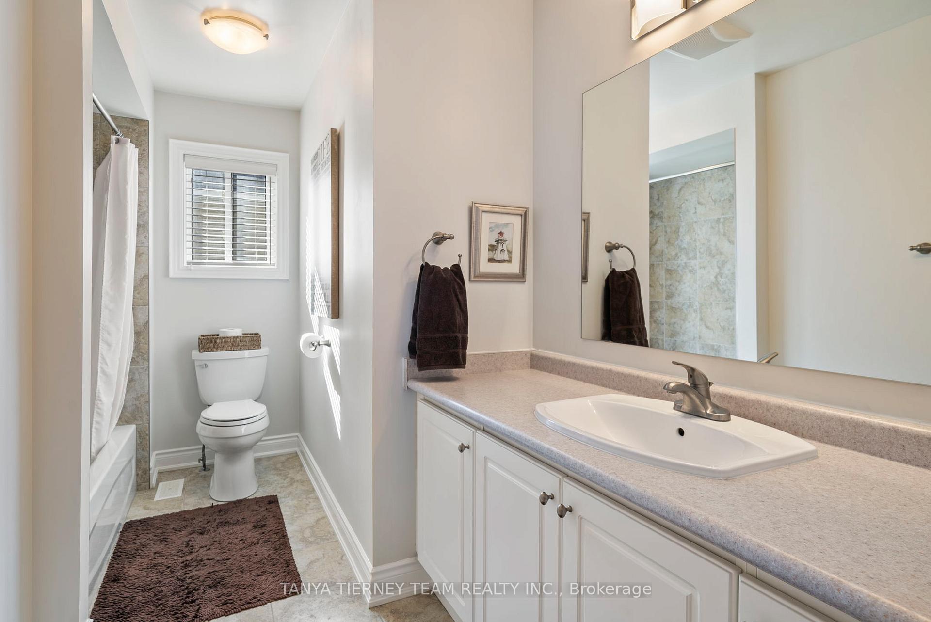 Photo 42 of 25 Hanson Crescent, Whitby, Brooklin — HOMEH