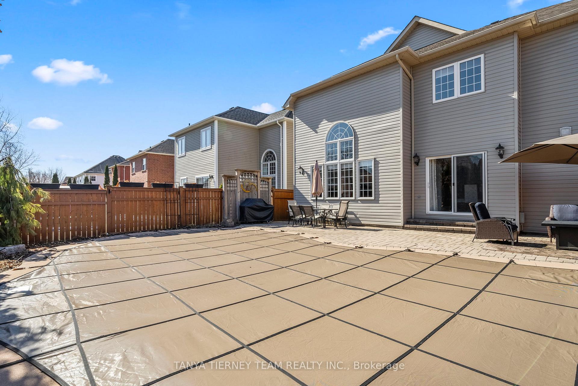 Photo 44 of 25 Hanson Crescent, Whitby, Brooklin — HOMEH