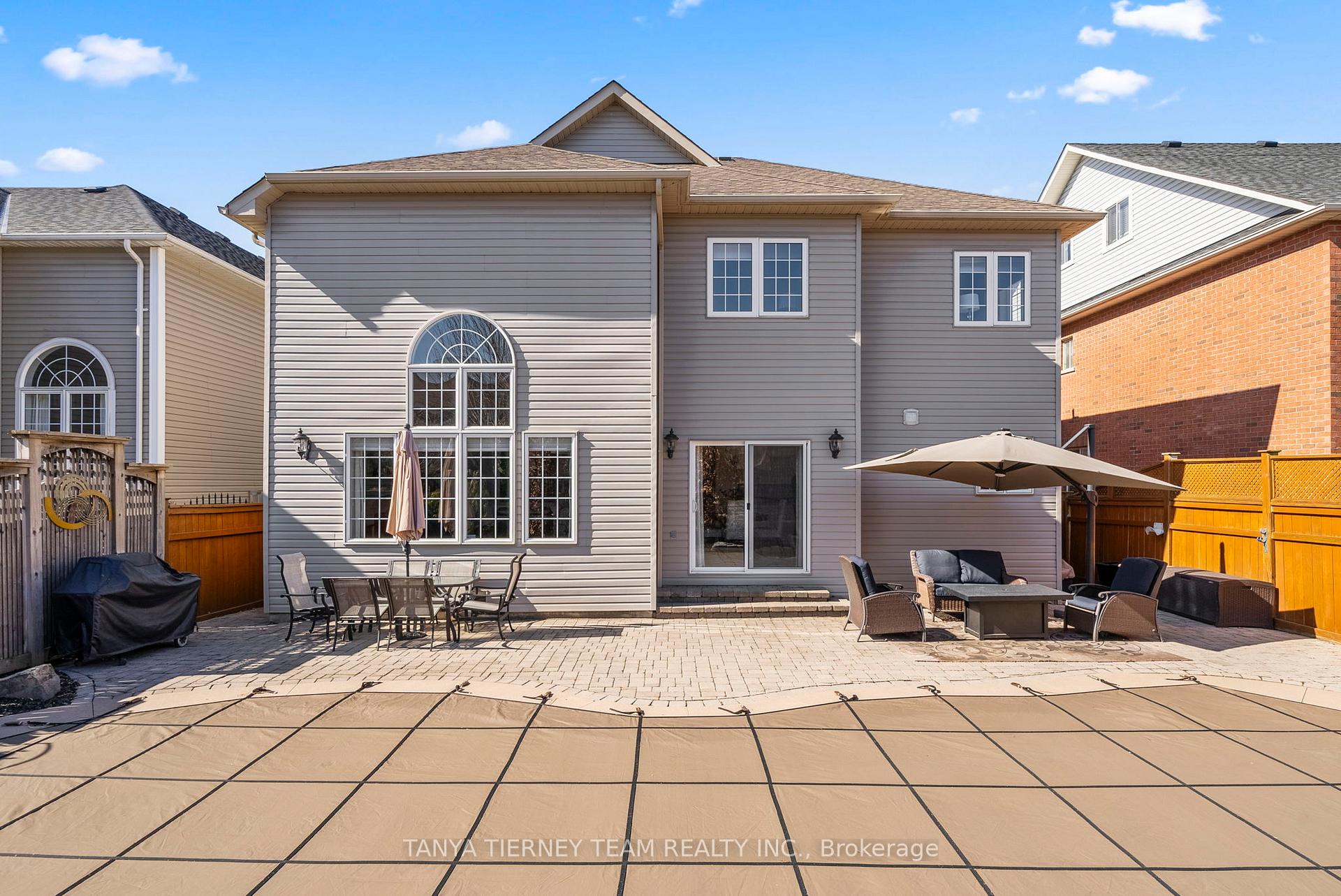 Photo 45 of 25 Hanson Crescent, Whitby, Brooklin — HOMEH