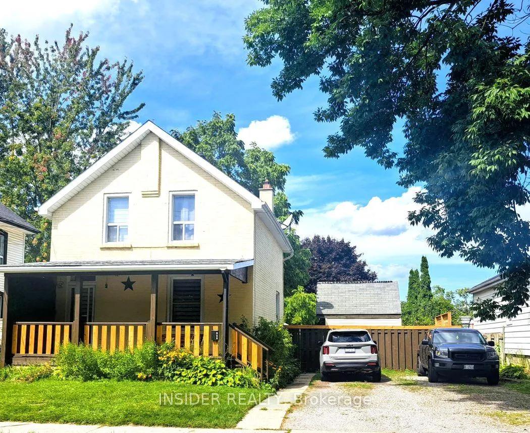 Photo 1 of 658 Brown Street, Peterborough, Otonabee Ward 1 — HOMEH