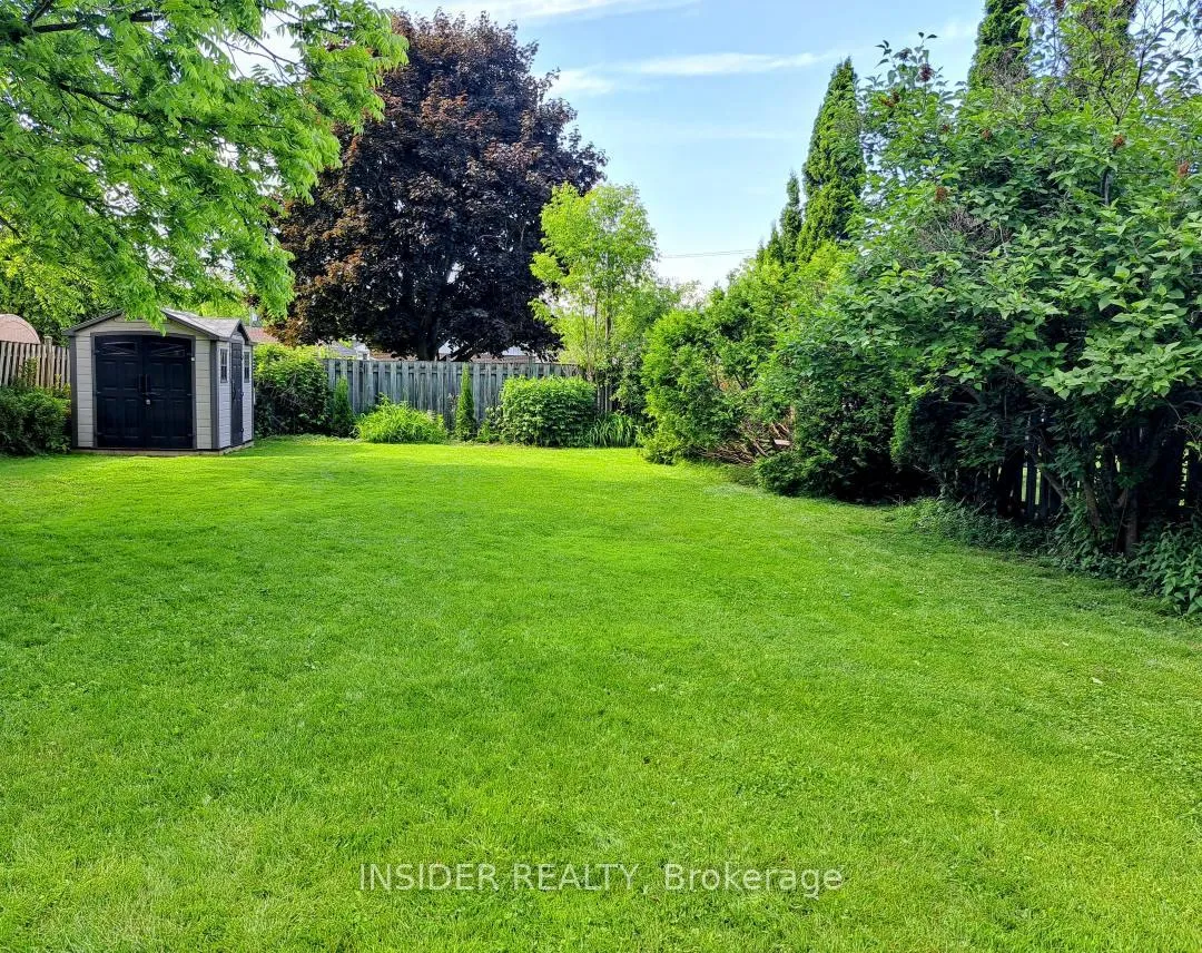 Photo 3 of 658 Brown Street, Peterborough, Otonabee Ward 1 — HOMEH
