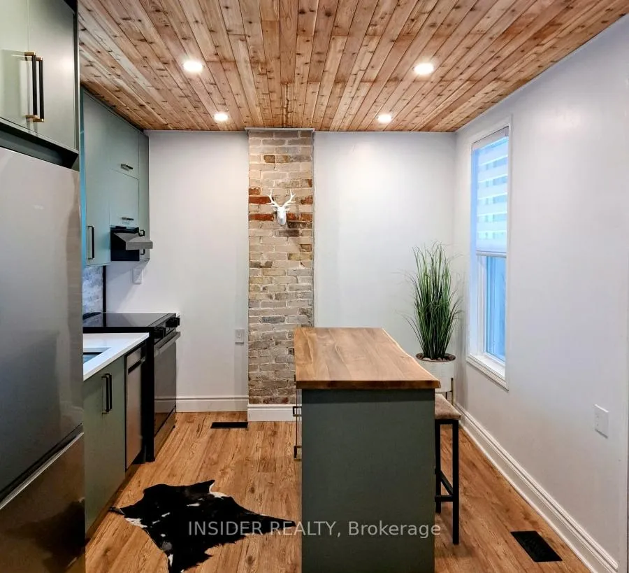 Photo 12 of 658 Brown Street, Peterborough, Otonabee Ward 1 — HOMEH