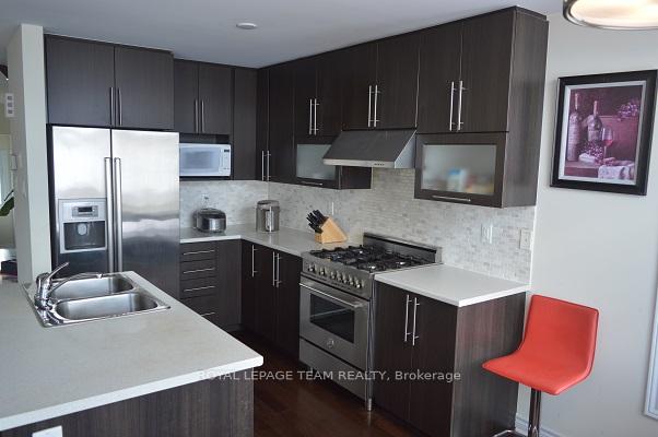 Photo 11 of 300 Balinroan Crescent, Ottawa, Barrhaven - Strandherd — HOMEH