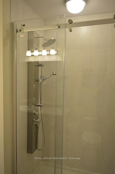 Photo 7 of 300 Balinroan Crescent, Ottawa, Barrhaven - Strandherd — HOMEH