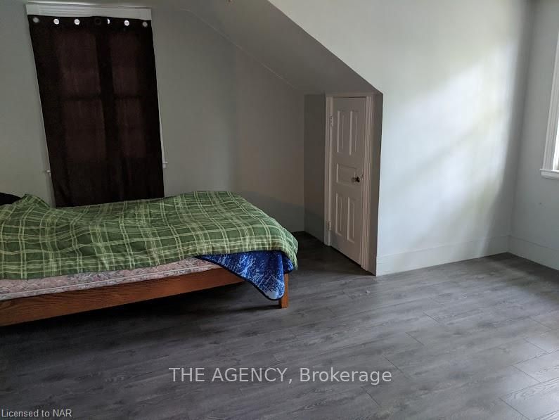 Photo 14 of 30 First Street, Welland, Lincoln/Crowland — HOMEH