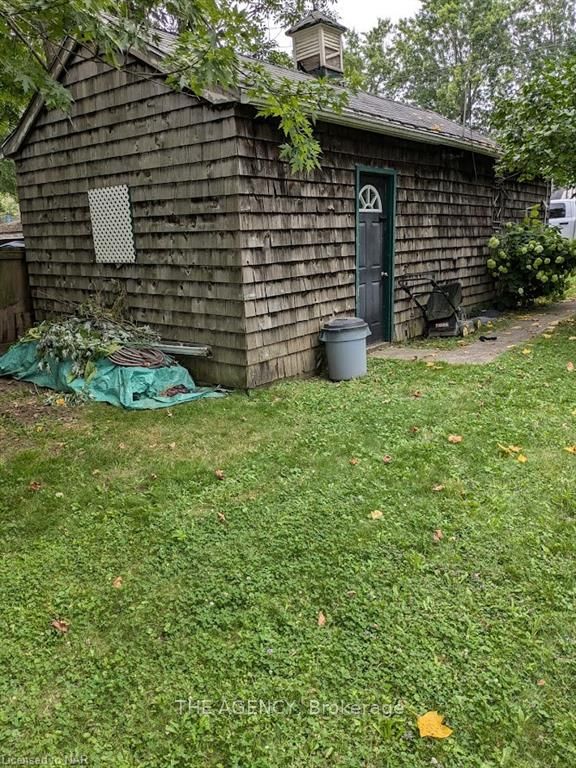 Photo 28 of 30 First Street, Welland, Lincoln/Crowland — HOMEH