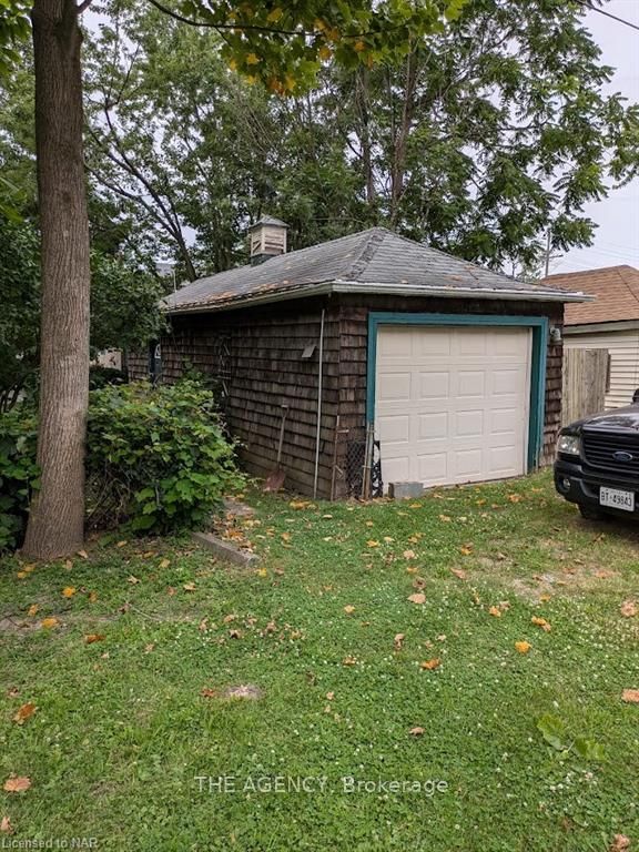 Photo 30 of 30 First Street, Welland, Lincoln/Crowland — HOMEH