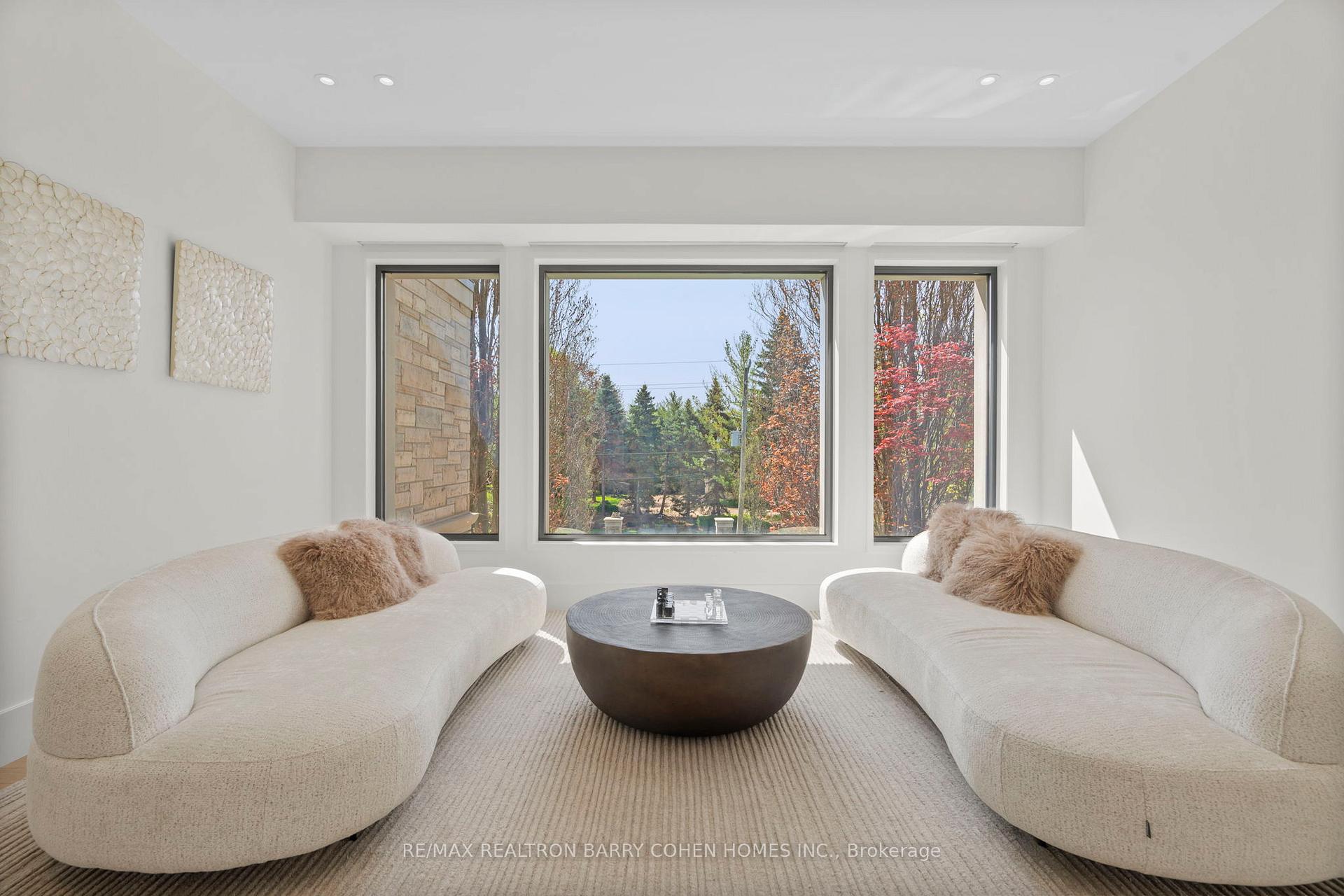 Photo 17 of 186 Pine Valley Crescent, Vaughan, East Woodbridge — HOMEH