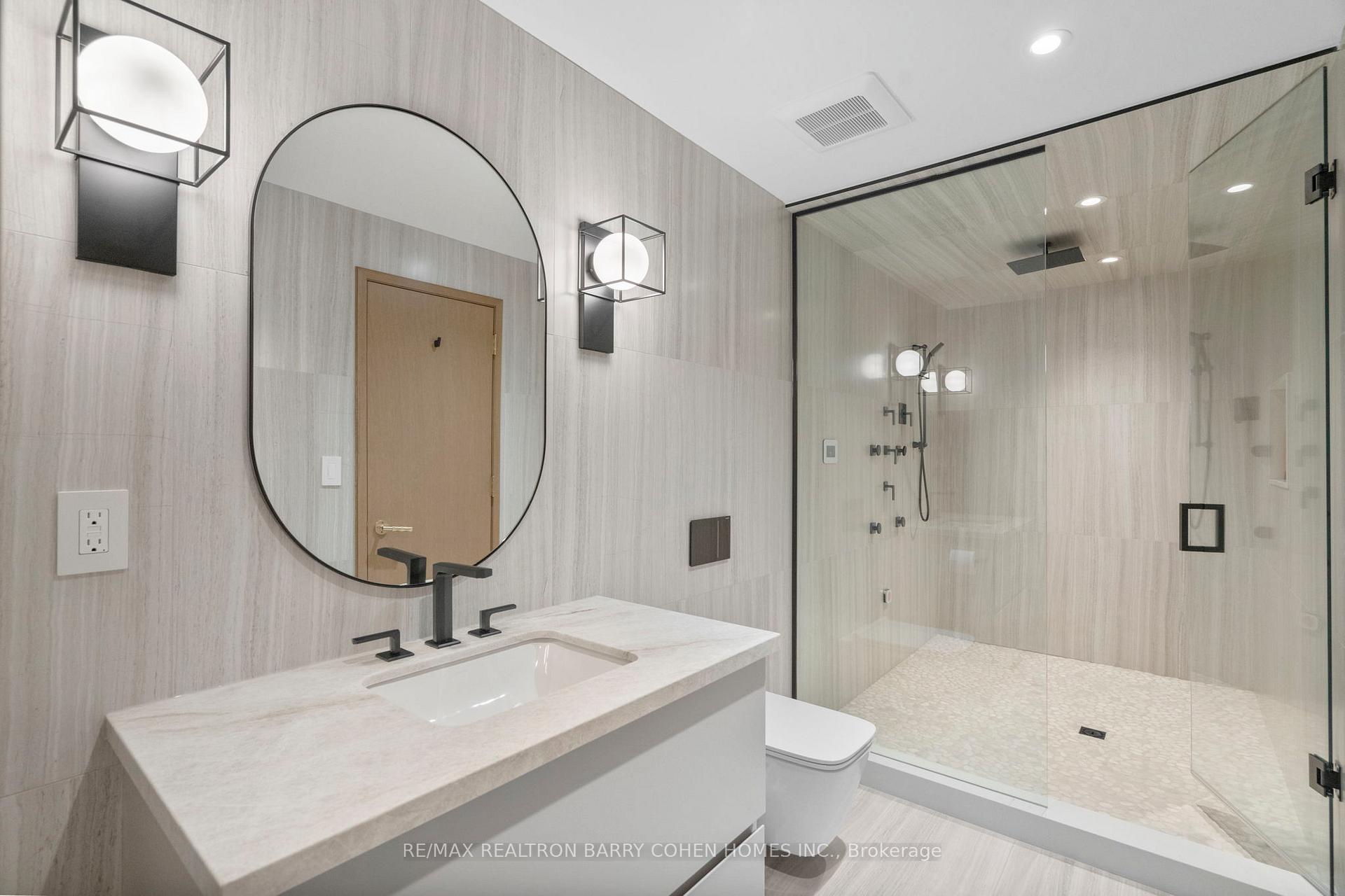 Photo 30 of 186 Pine Valley Crescent, Vaughan, East Woodbridge — HOMEH
