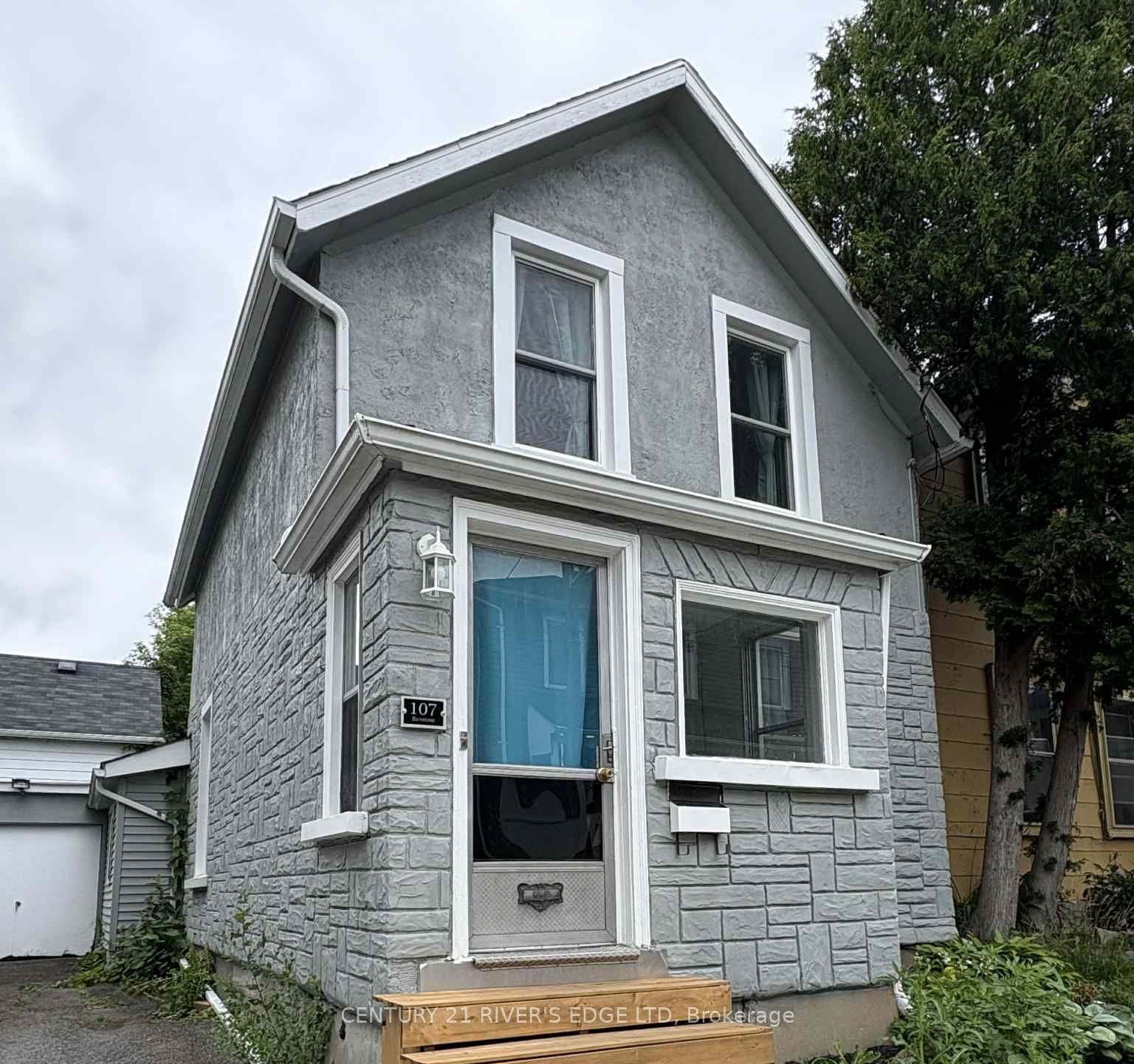 Photo 1 of 107 Bethune Street, Brockville — HOMEH
