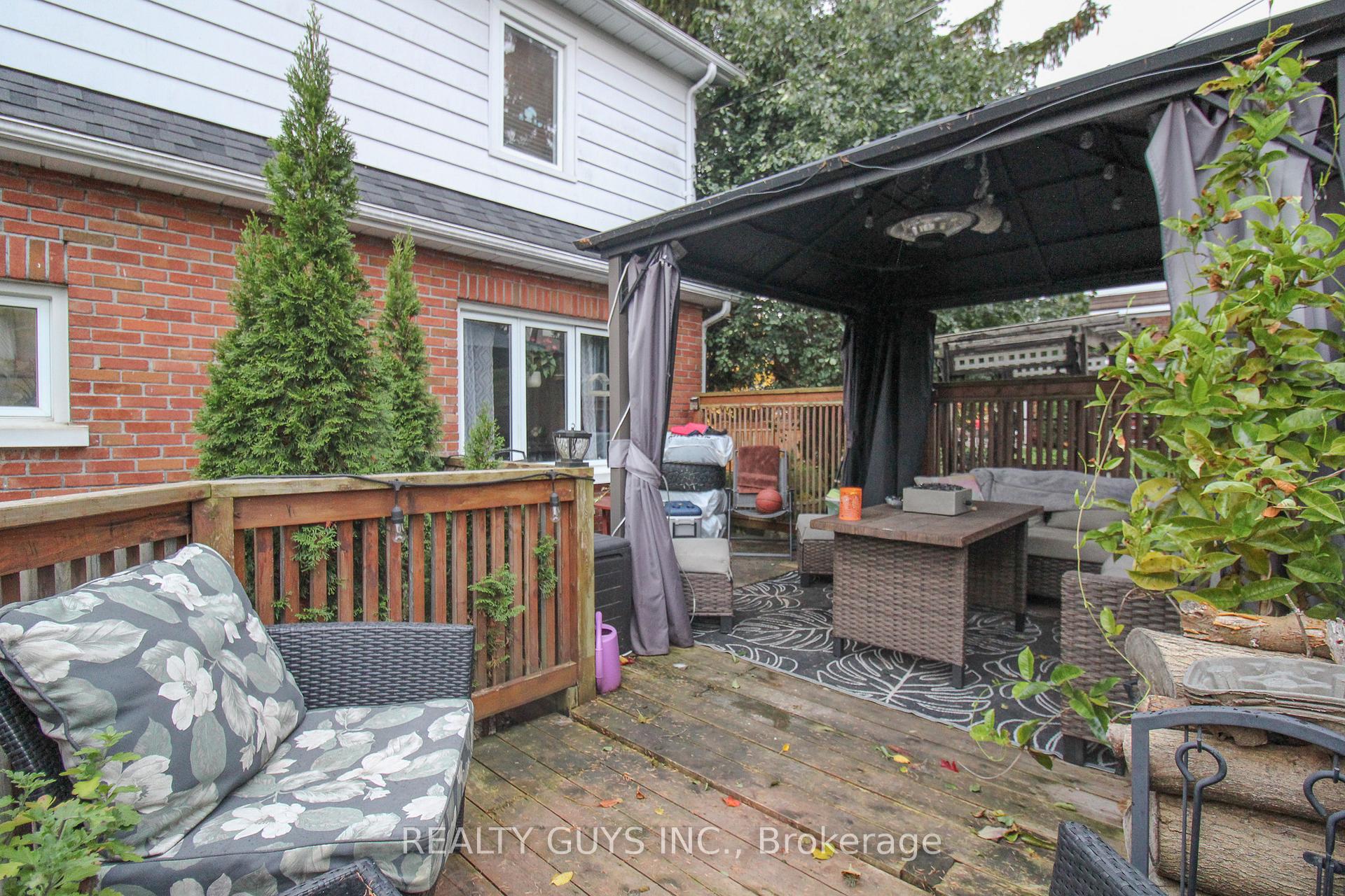 Photo 10 of 502 Wellington Street, Peterborough, Northcrest Ward 5 — HOMEH
